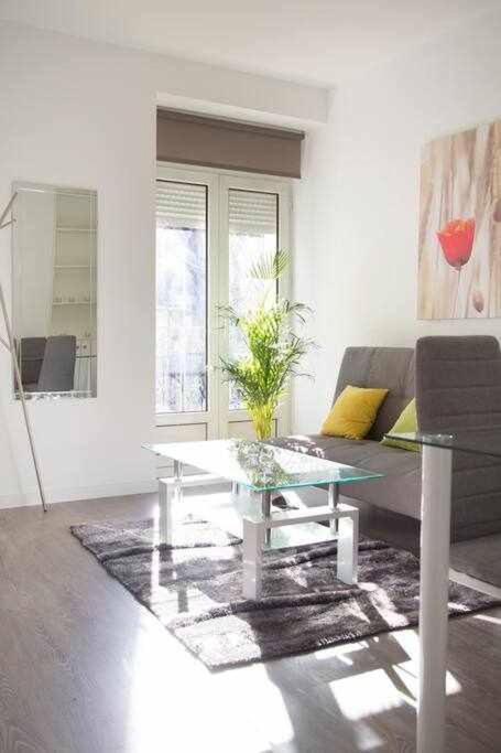 Comodo Y Agradable Estudio En Madrid Centro A2 Exteriér fotografie