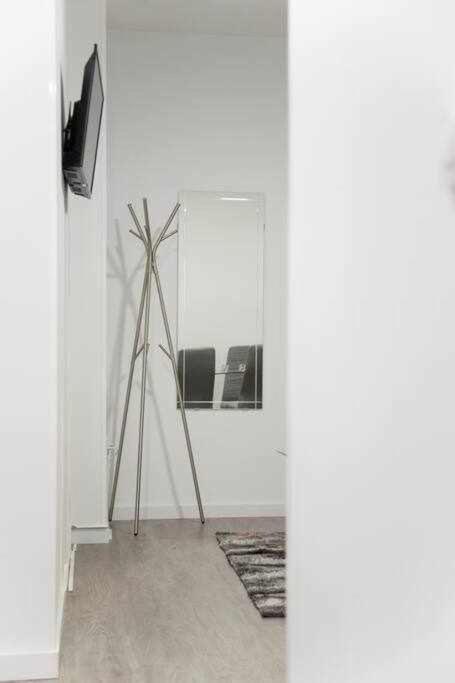 Comodo Y Agradable Estudio En Madrid Centro A2 Exteriér fotografie